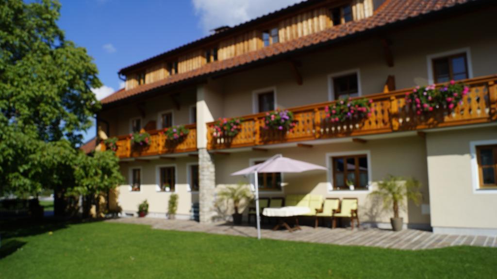 Pension Tannhof Fuschl am See Exterior photo